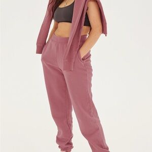Girlfriend Collective Classic Joggers - Mauve - Size S
